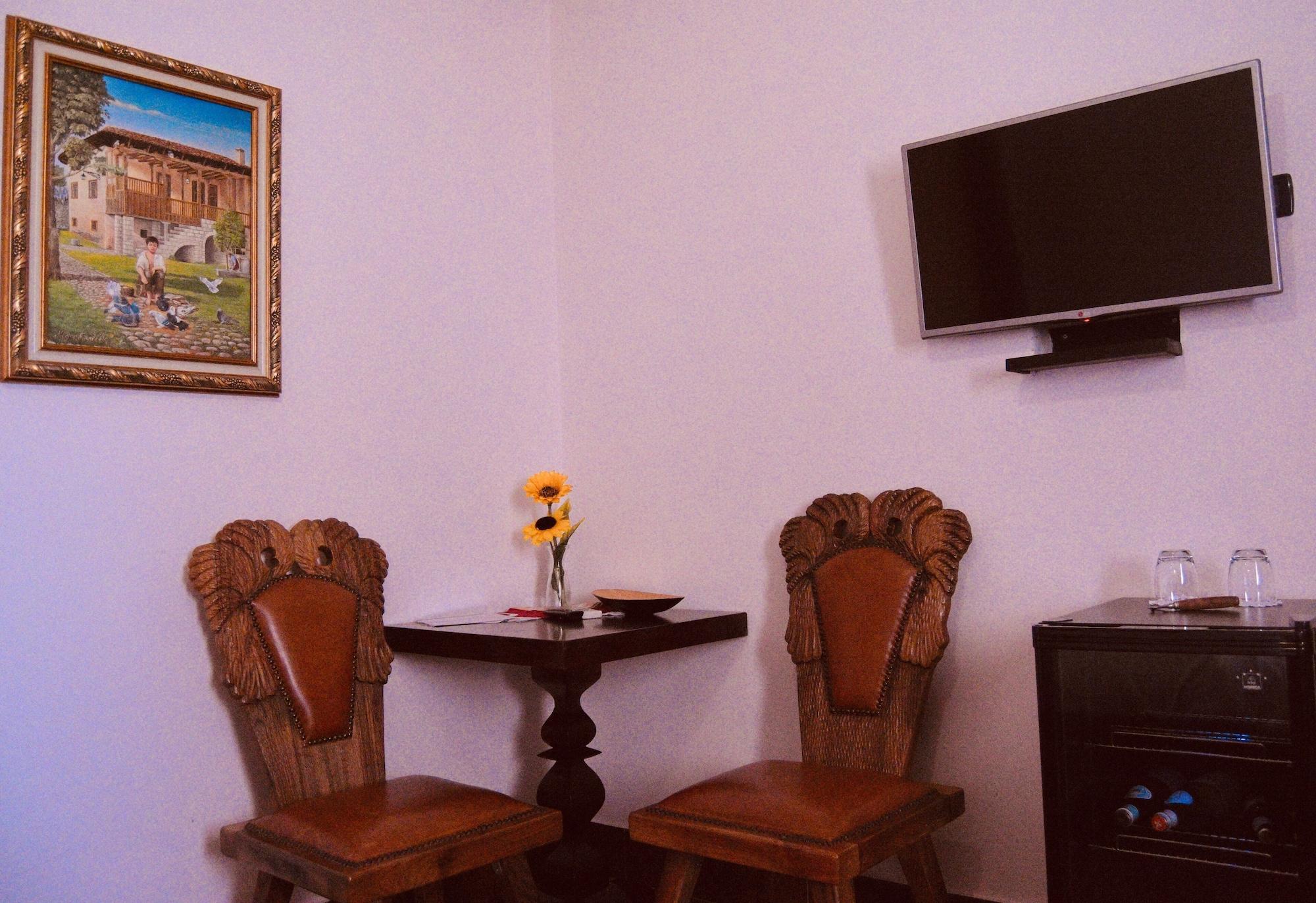 Brilant Antik Hotel Τίρανα Εξωτερικό φωτογραφία