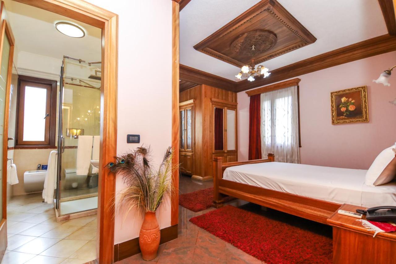 Brilant Antik Hotel Τίρανα Εξωτερικό φωτογραφία