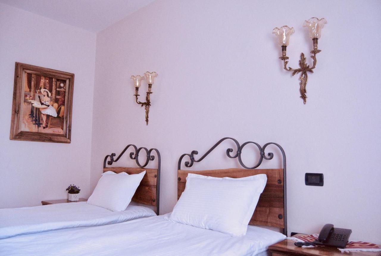 Brilant Antik Hotel Τίρανα Εξωτερικό φωτογραφία